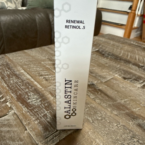 Alastin Skincare Renewal Retinol .5 - White